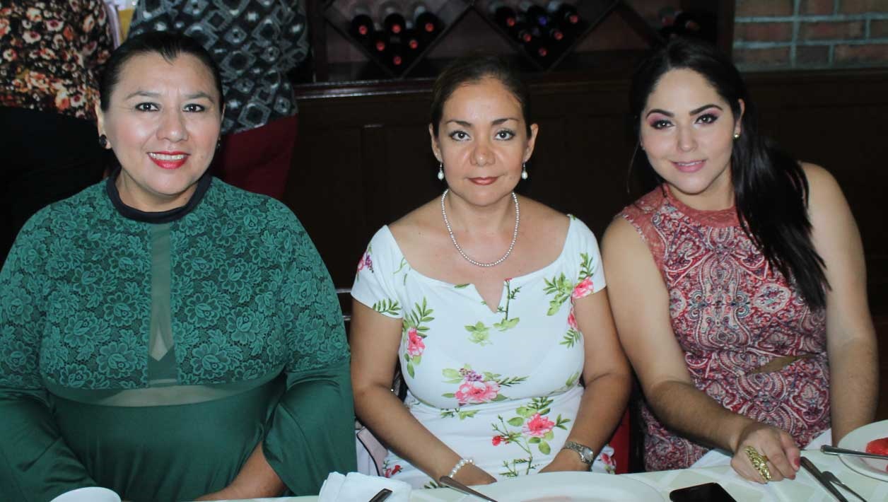 Martha, Cinthia y Paulina