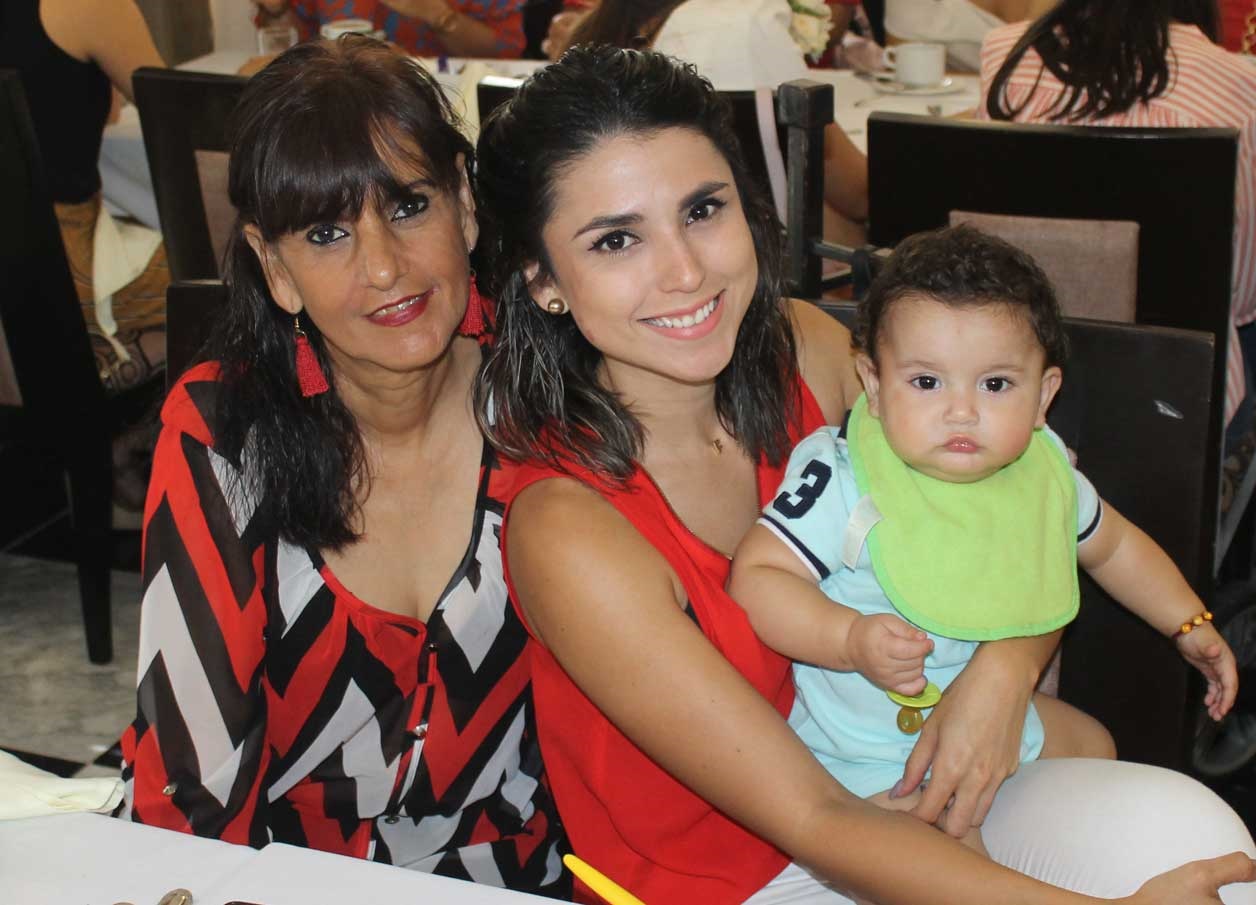 Estela, Fernanda y Patricio