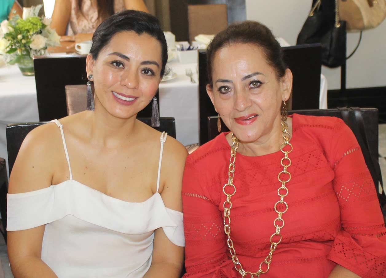 Abril y Martha