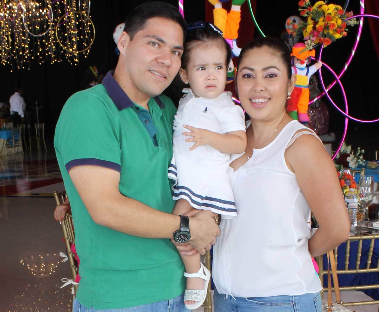 Iván, Ivana y Adriana