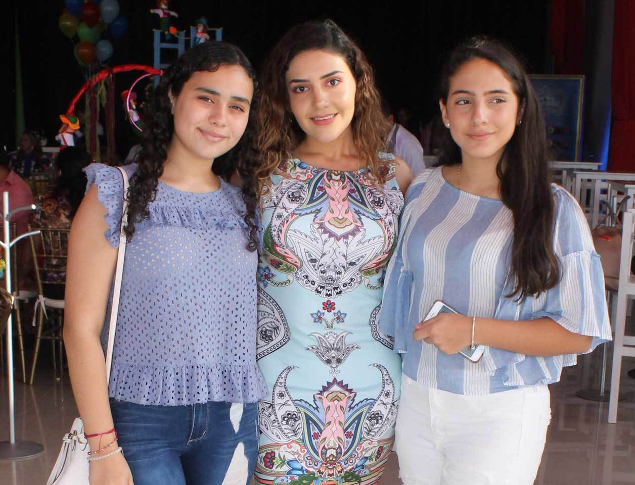 Nabila, Karen y Lorena