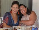 Sandra junto a su mamá