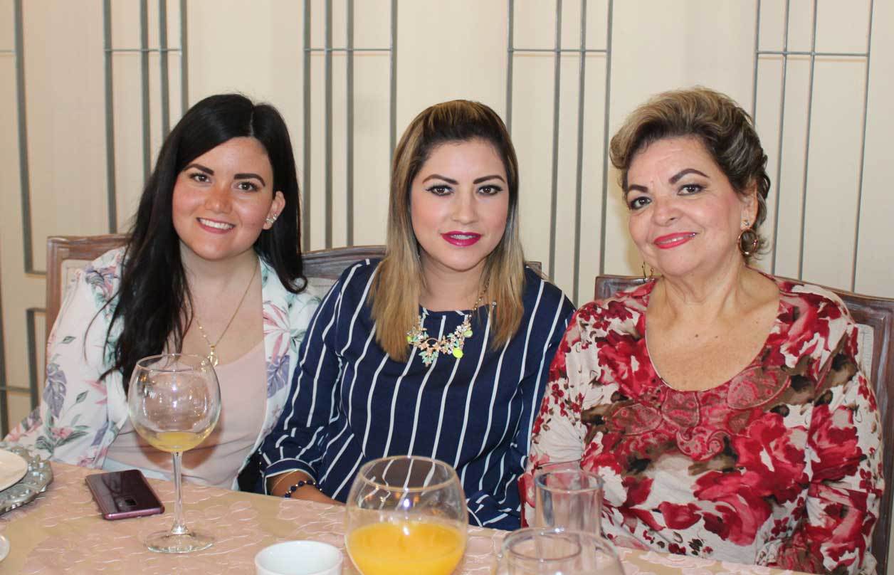 Daniela, Paulina y Lupita