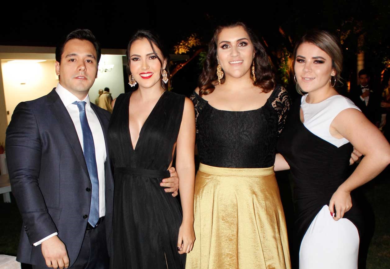 Esteban, Rose, Marcela y Laura