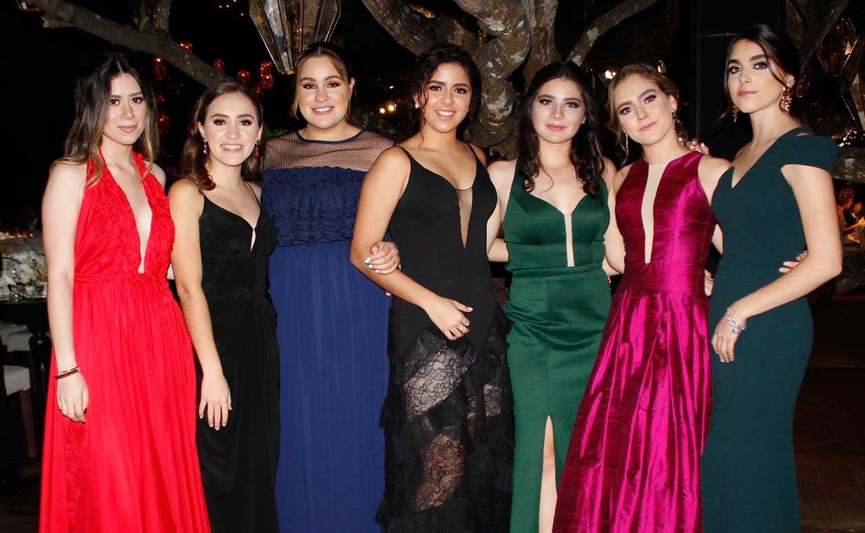 Sofía, María josé, Conchi, Celia, Adri, Edurne y Valeria