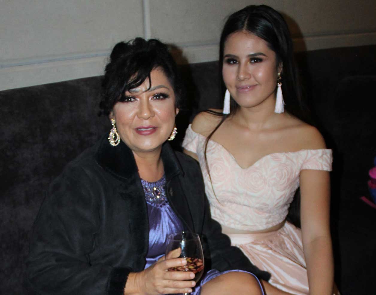 Claudia y Paola