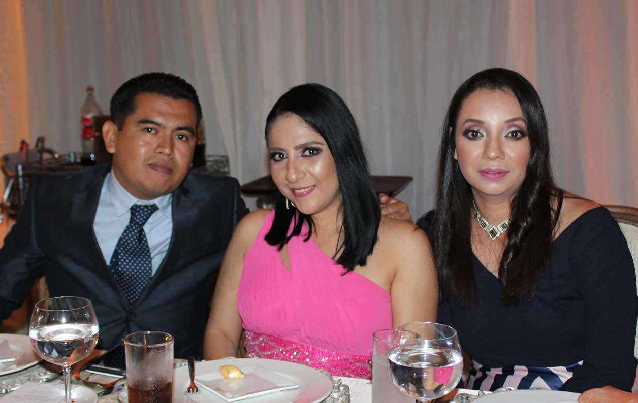 Meyer, Alejandra y Ruth