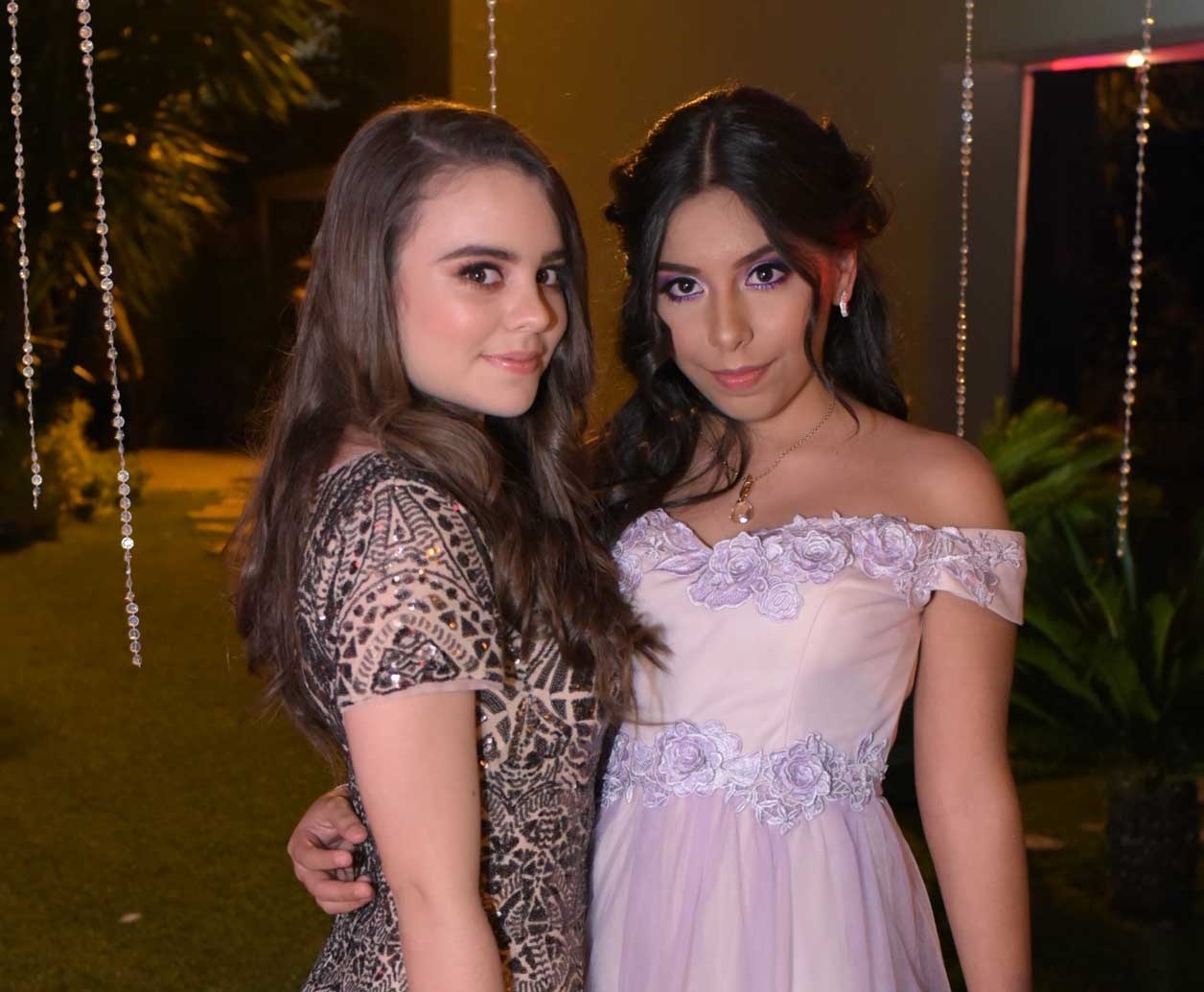Isabella y amiga