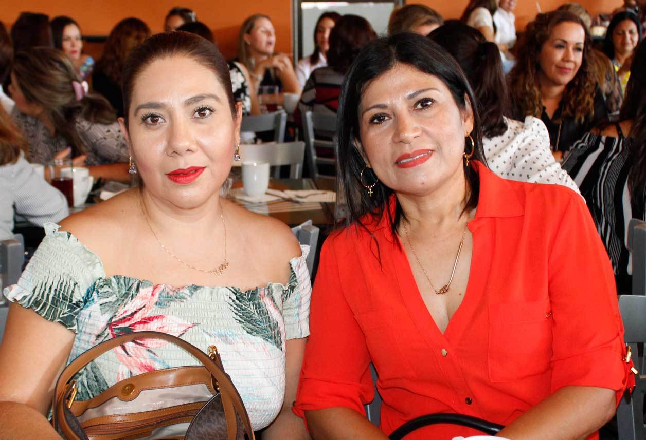 Karina y Maritza