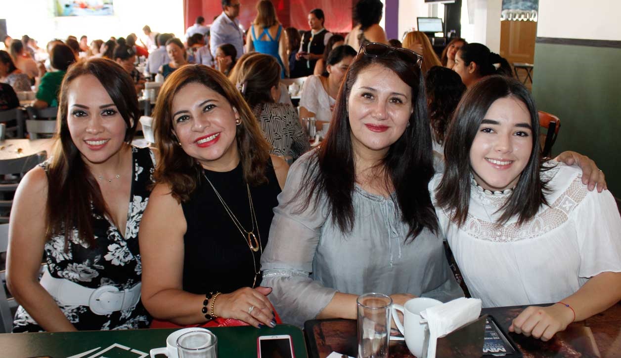 Liliana, Paty, Gaby y Nicol