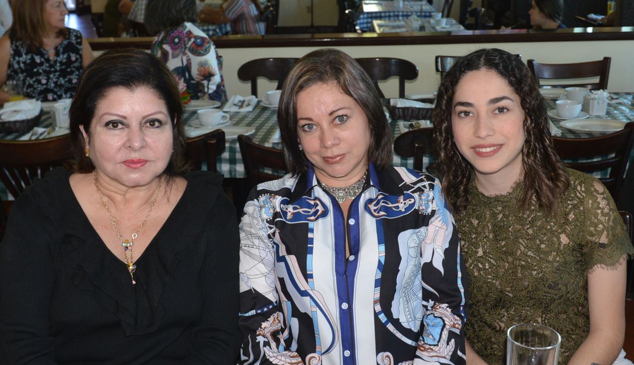 Lulú, Cristina y Paola