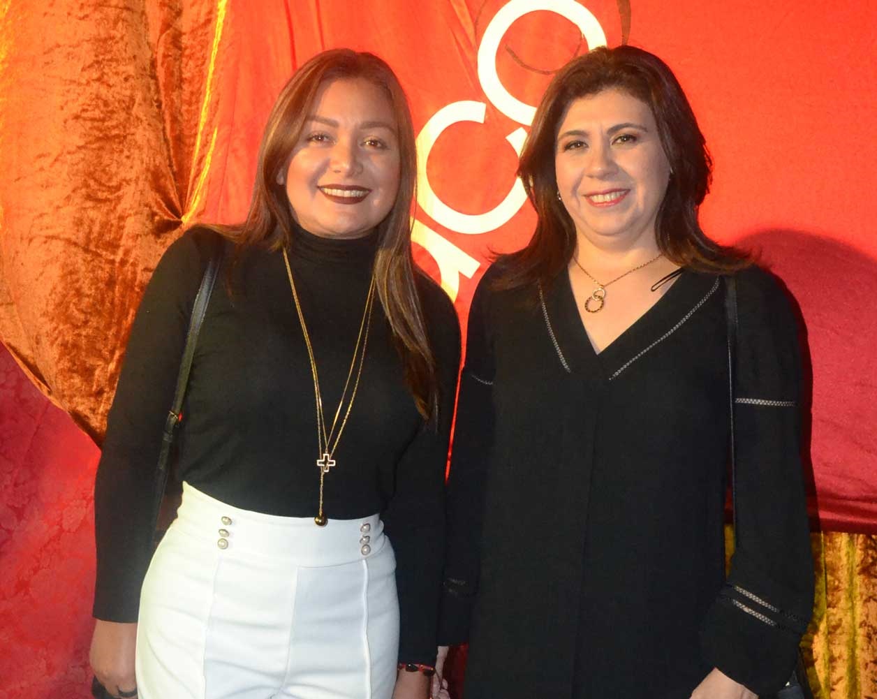 Karina y Olivia