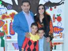 Max con su familia
