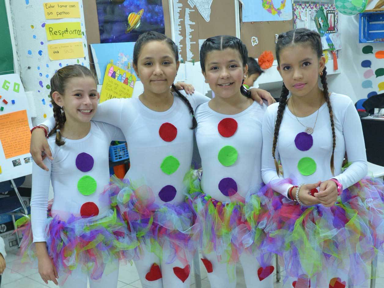 Elena, Camila, Lore y Pao