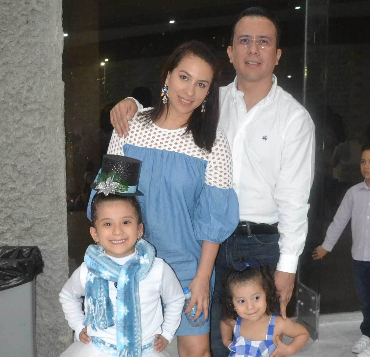 Wendy, Laya, Roberto y Jana