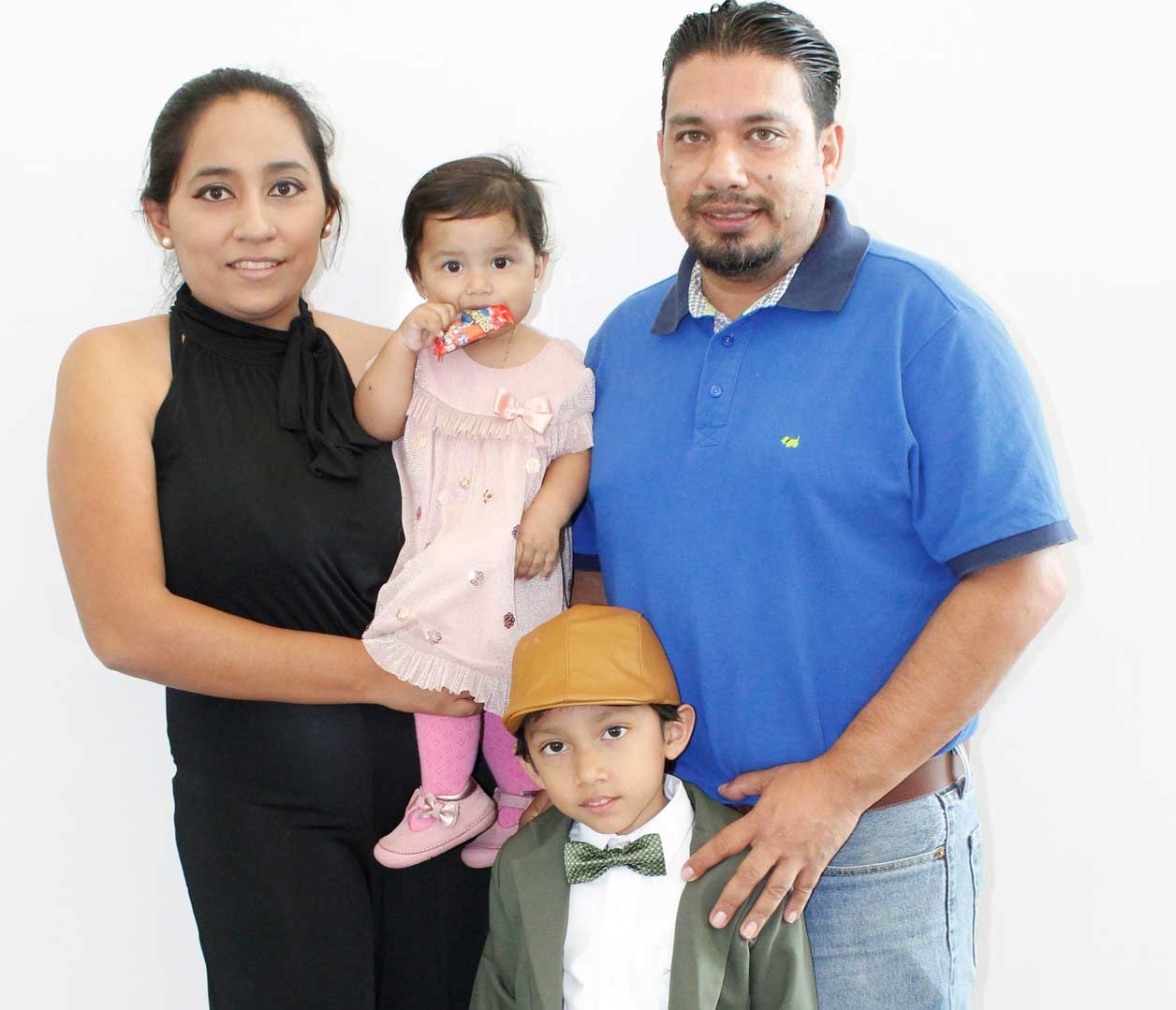 Karen, Ximena, Liam y Luis