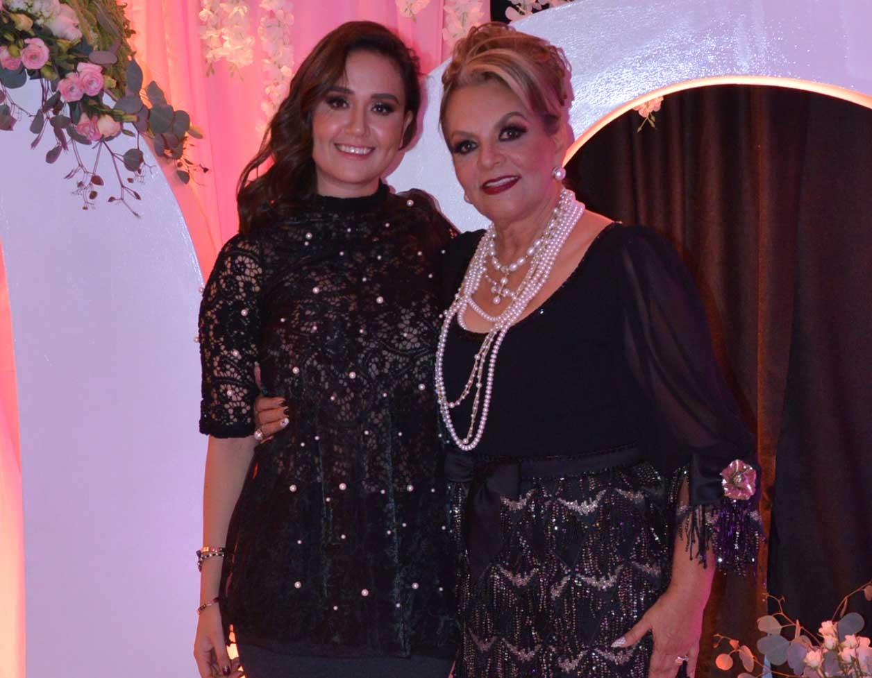 Con su nieta Caro