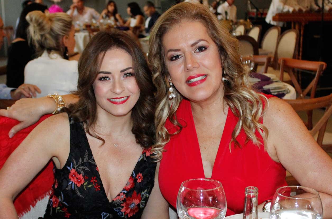 Elena y Cecilia