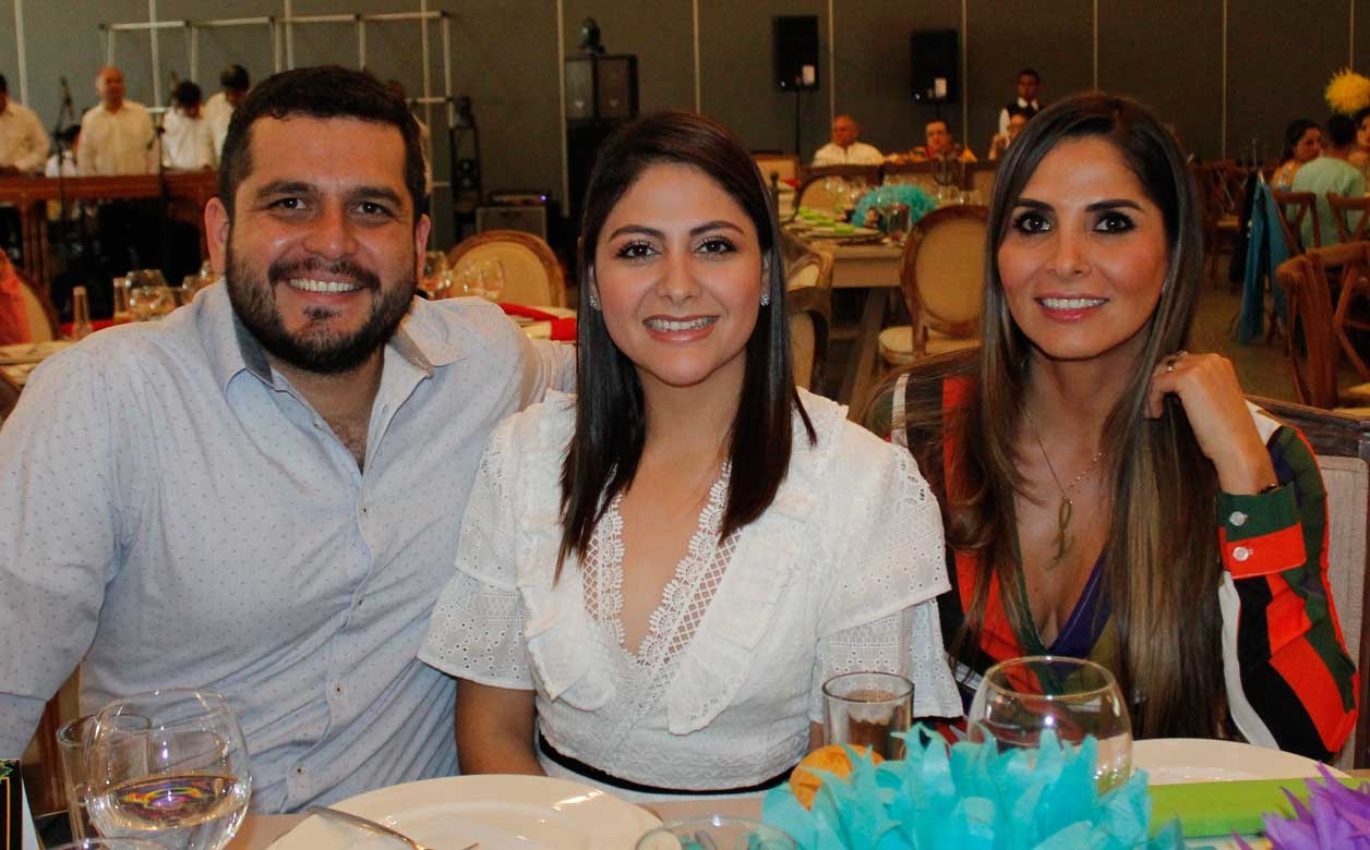 Antonio, Ana Karen y Lissette