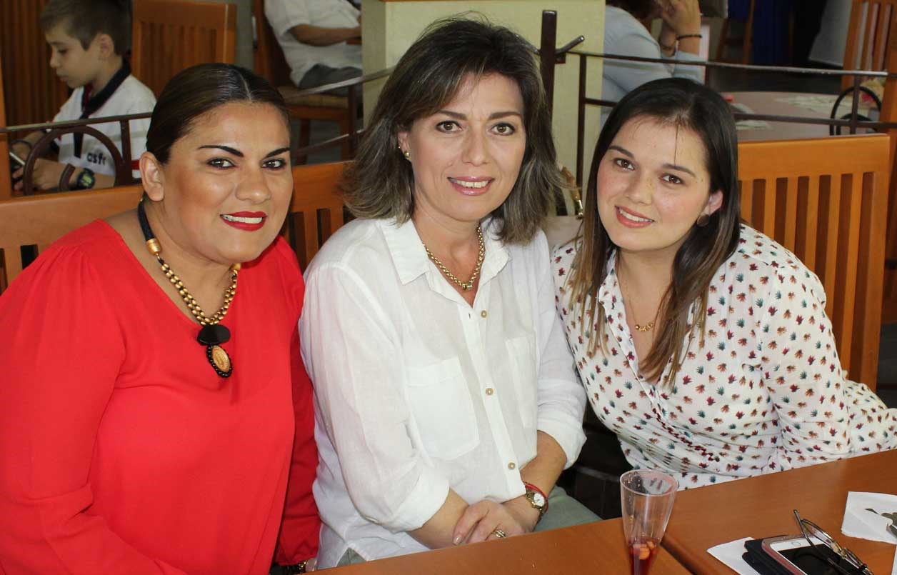 Sonia, Jose y Daniela