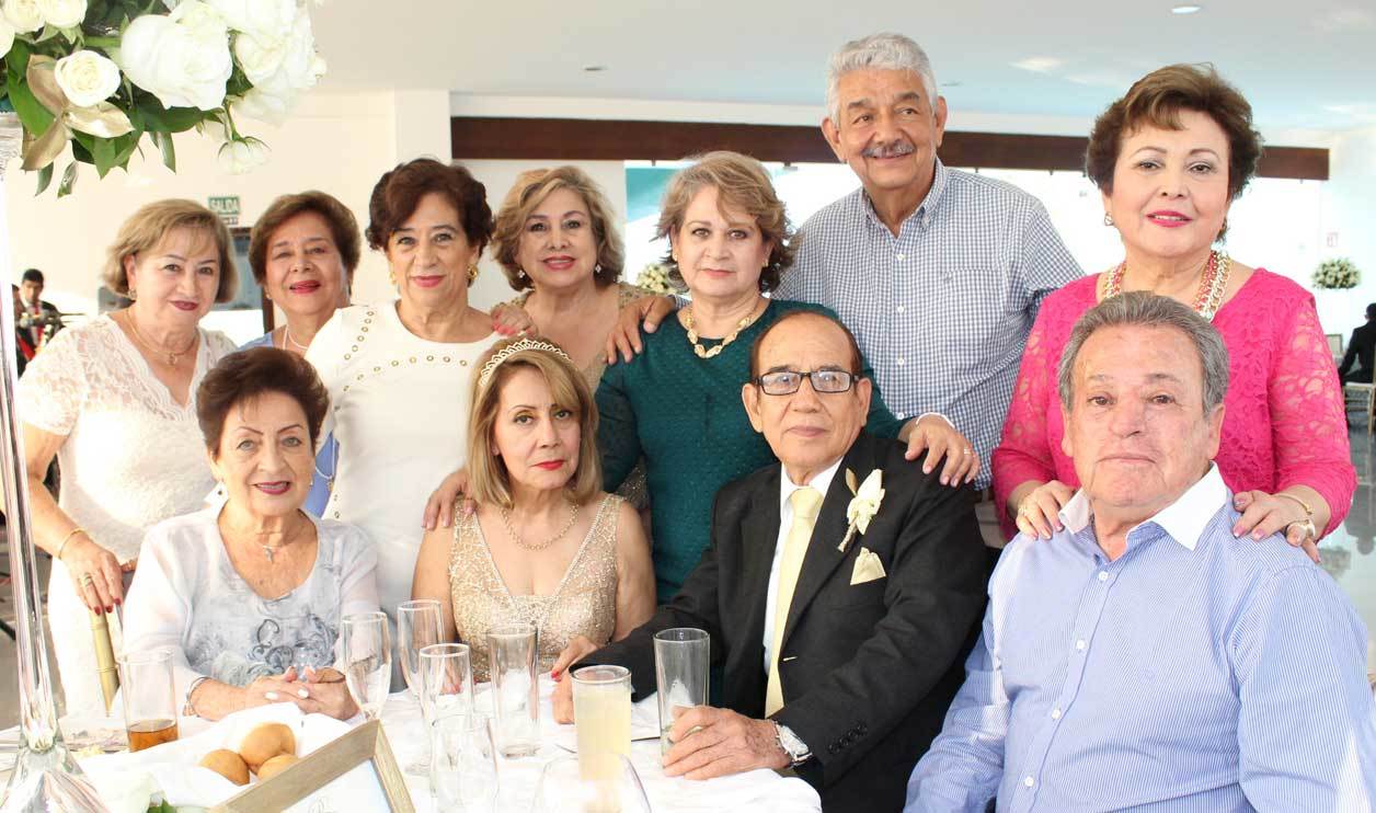 Rodeados de seres queridos