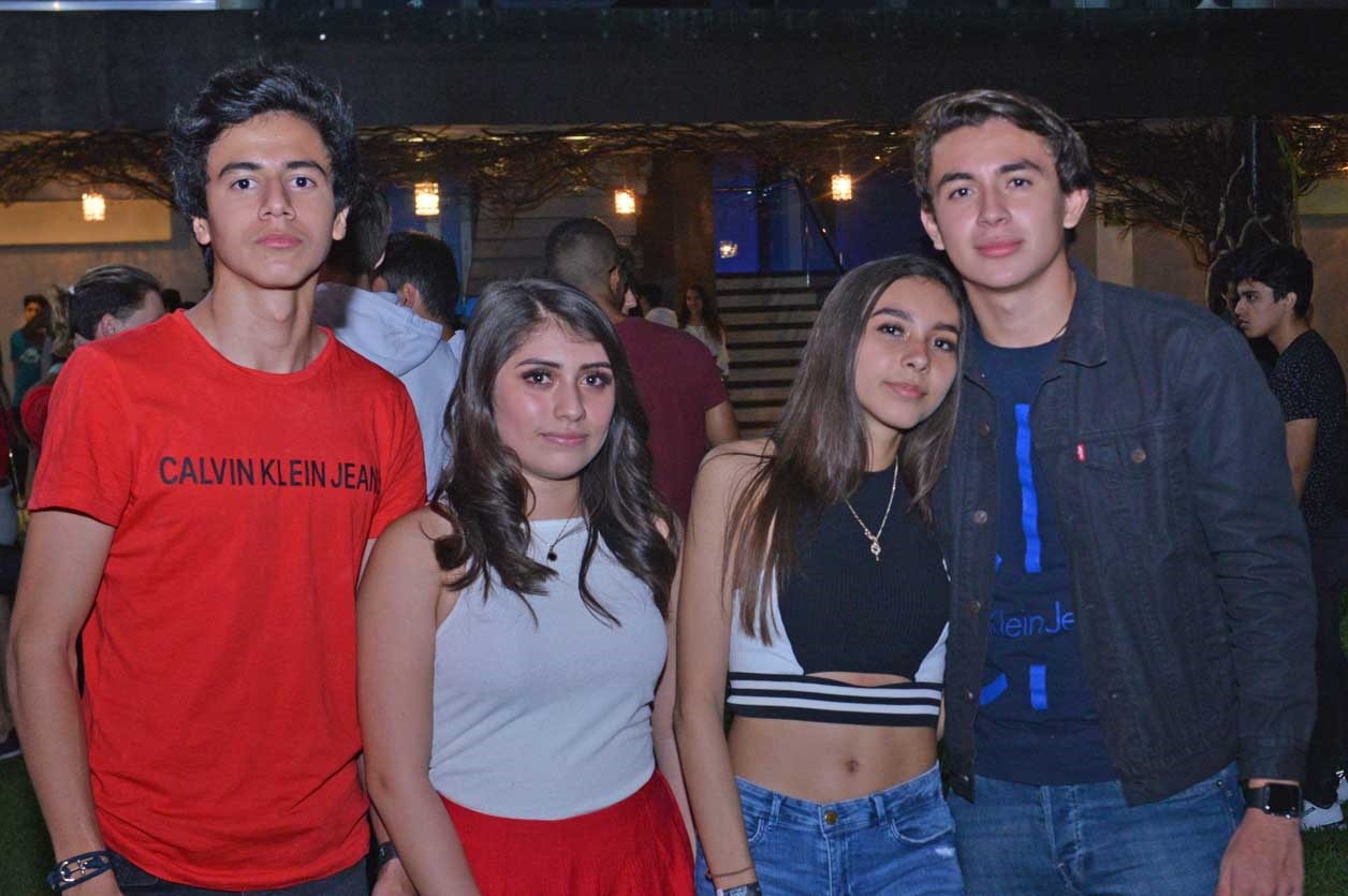 Ernesto, Miranda, Galilea y Yahir
