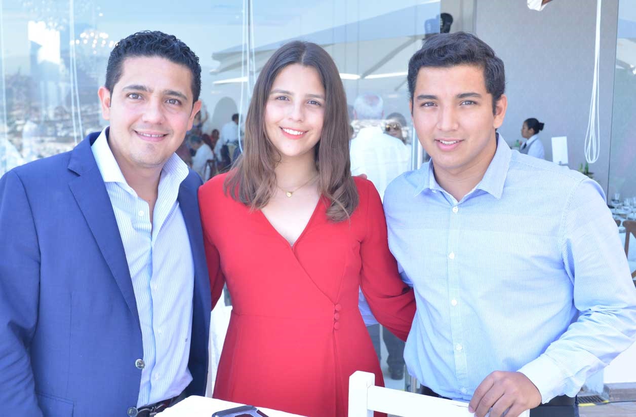 Jesu´s, Caro y José Manuel