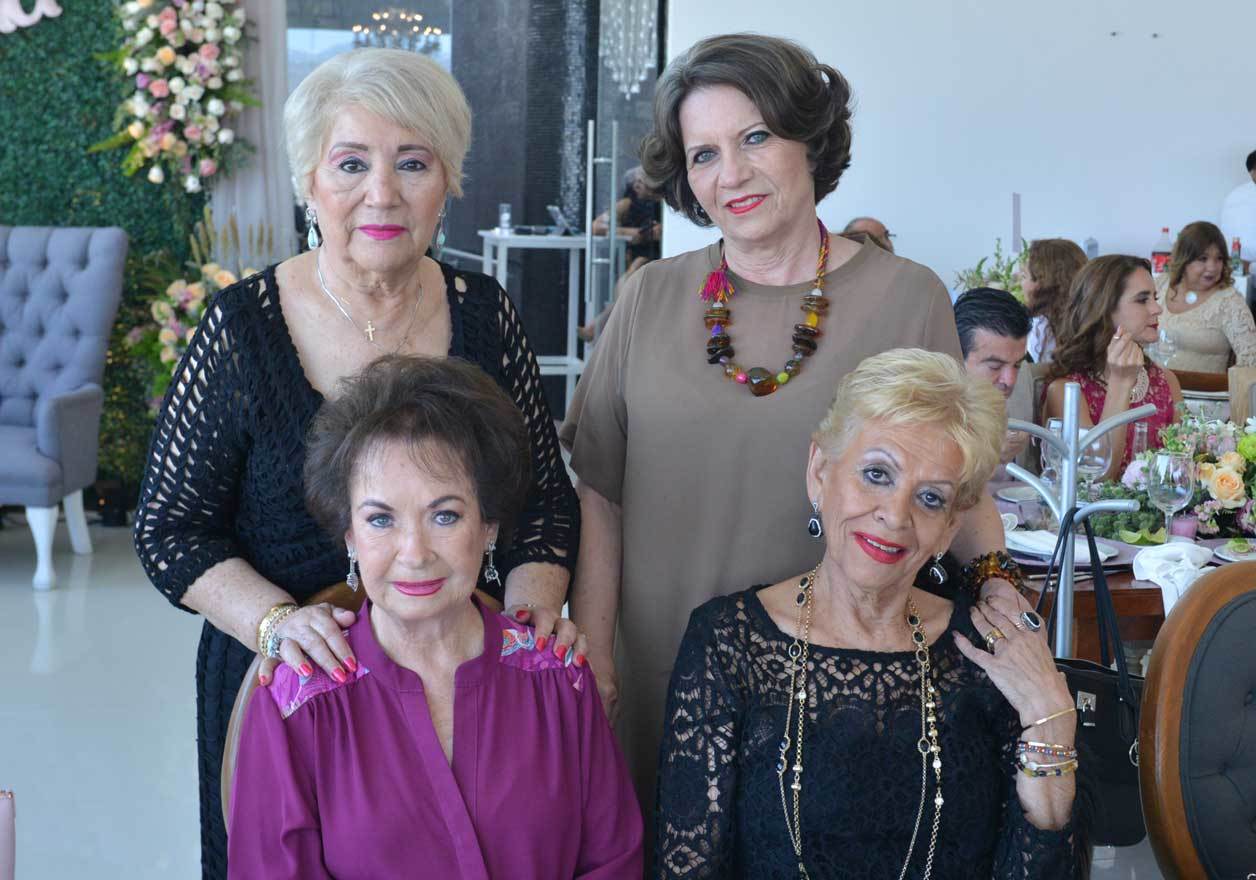 Guadalupe, Marti, Mili y Nena