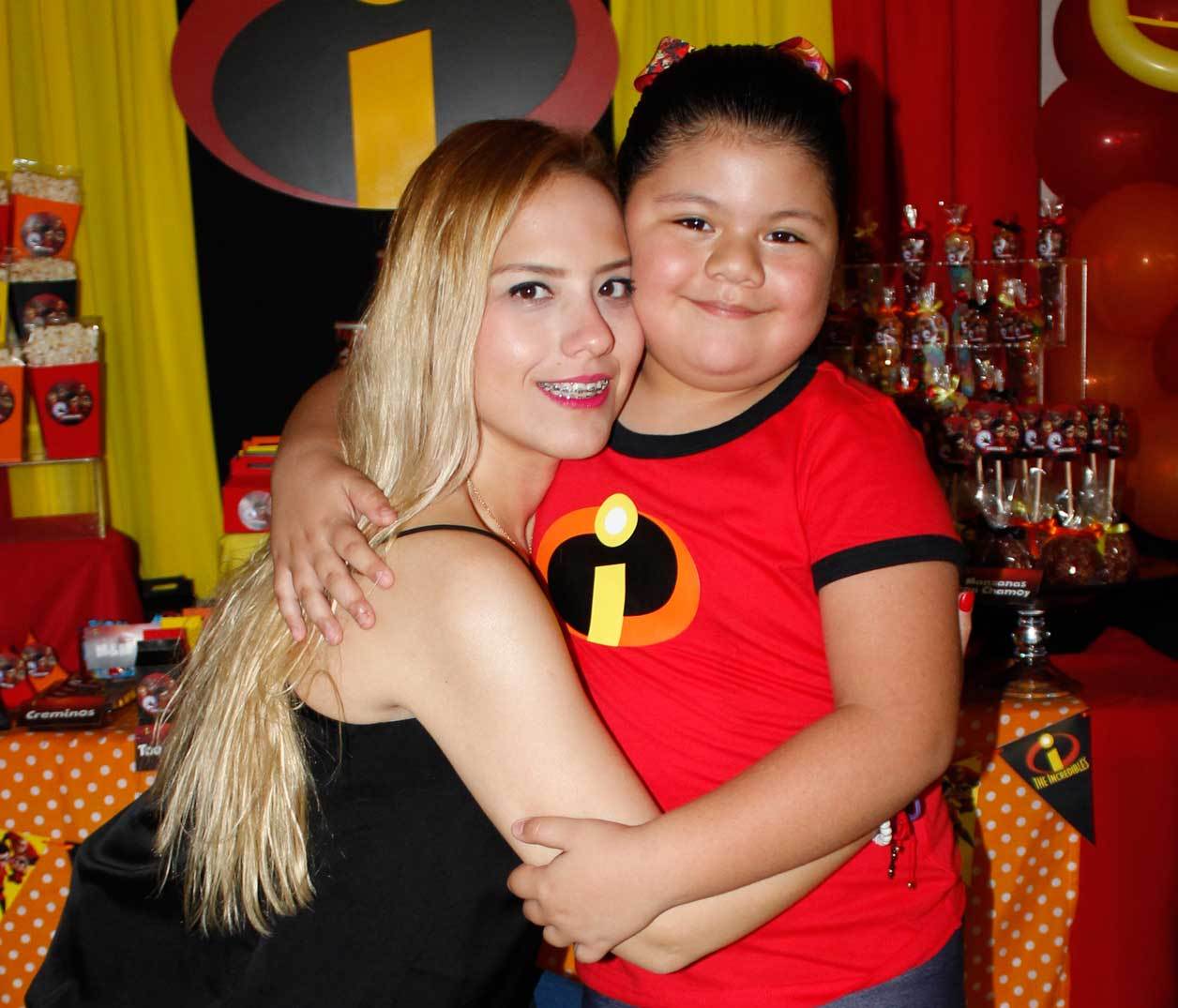 Con su tía