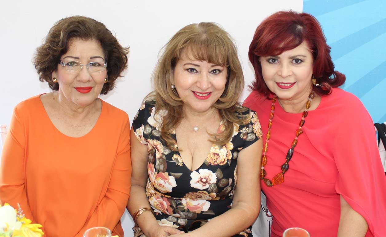 Eli, Carmelita y Rosa