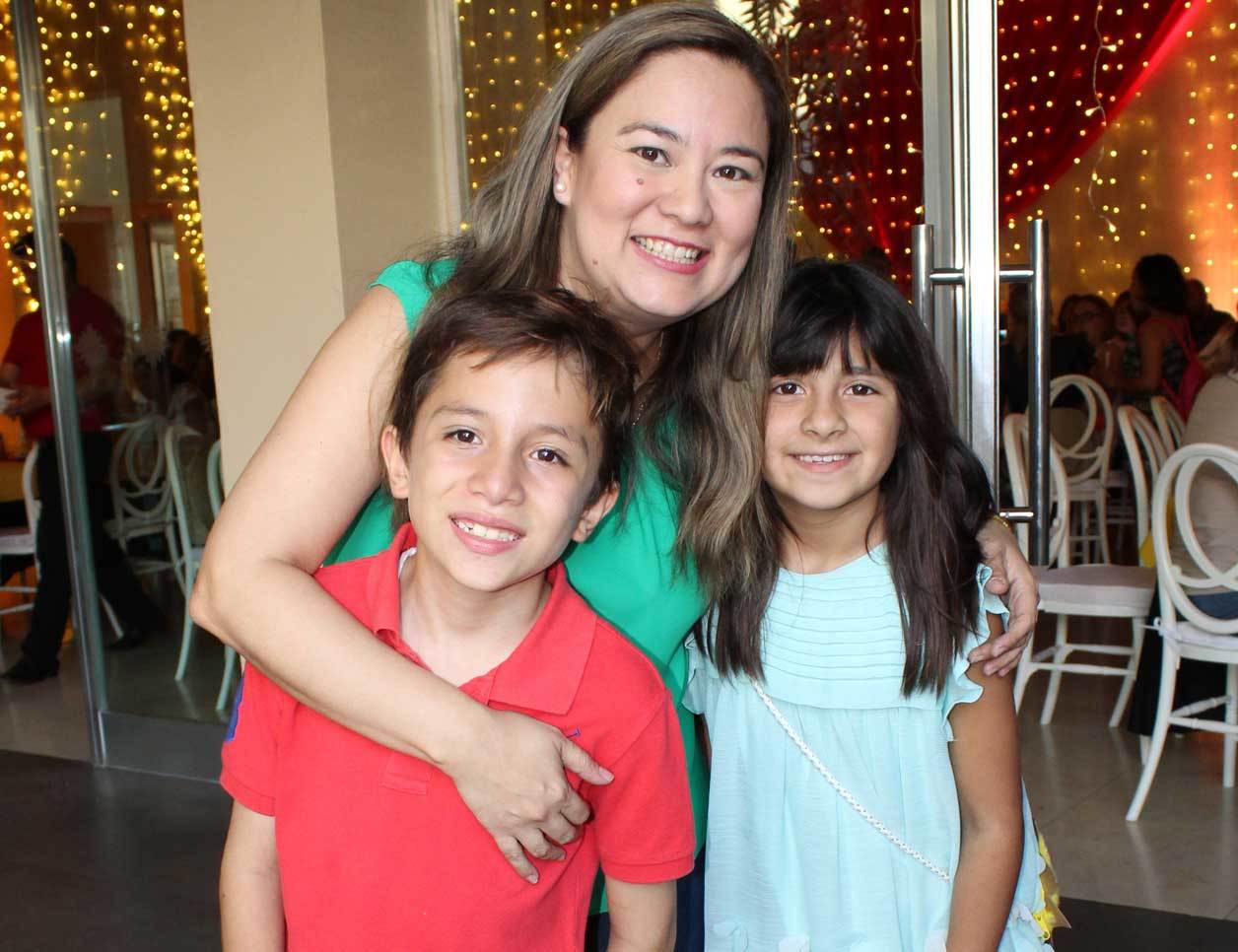 Karely, Luis y Luna Jamal