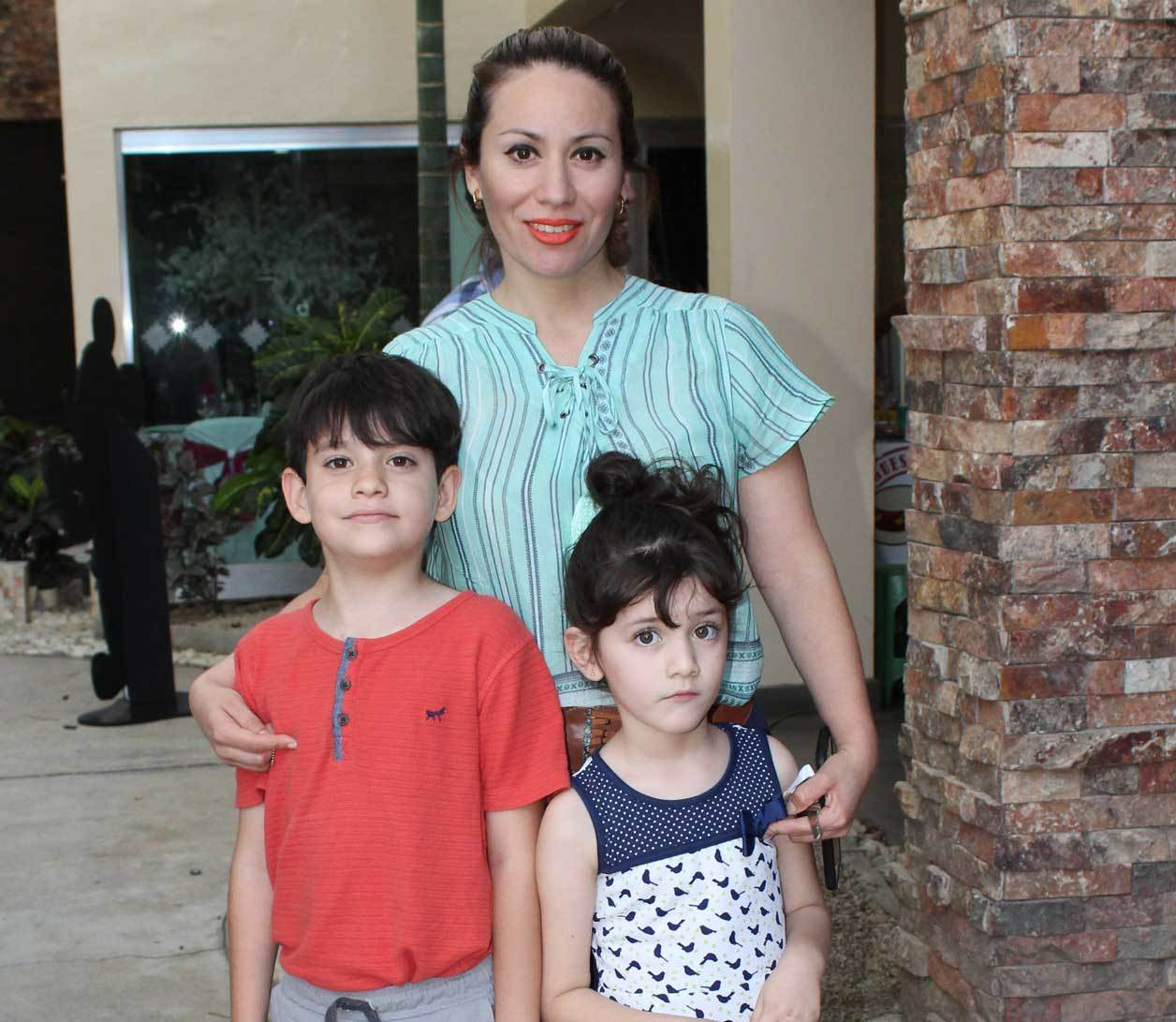 Cristel, Fer y Mariel
