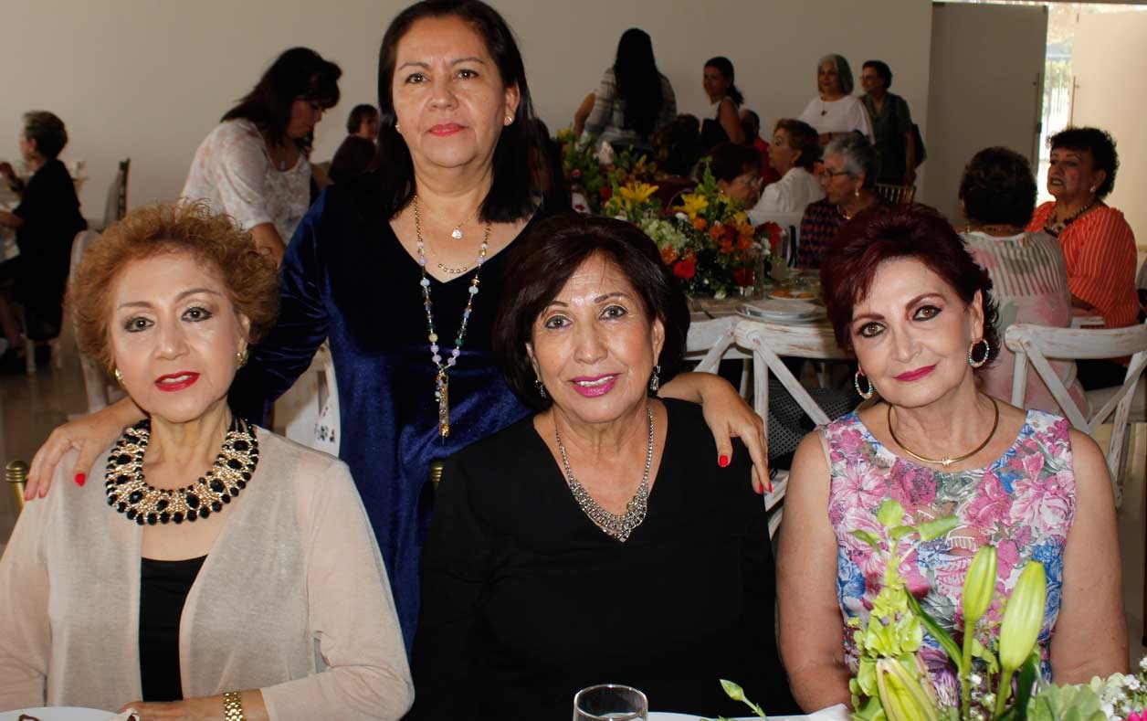 Mari´a Eugenia, Mari´a de Lourdes, Leticia y Maite