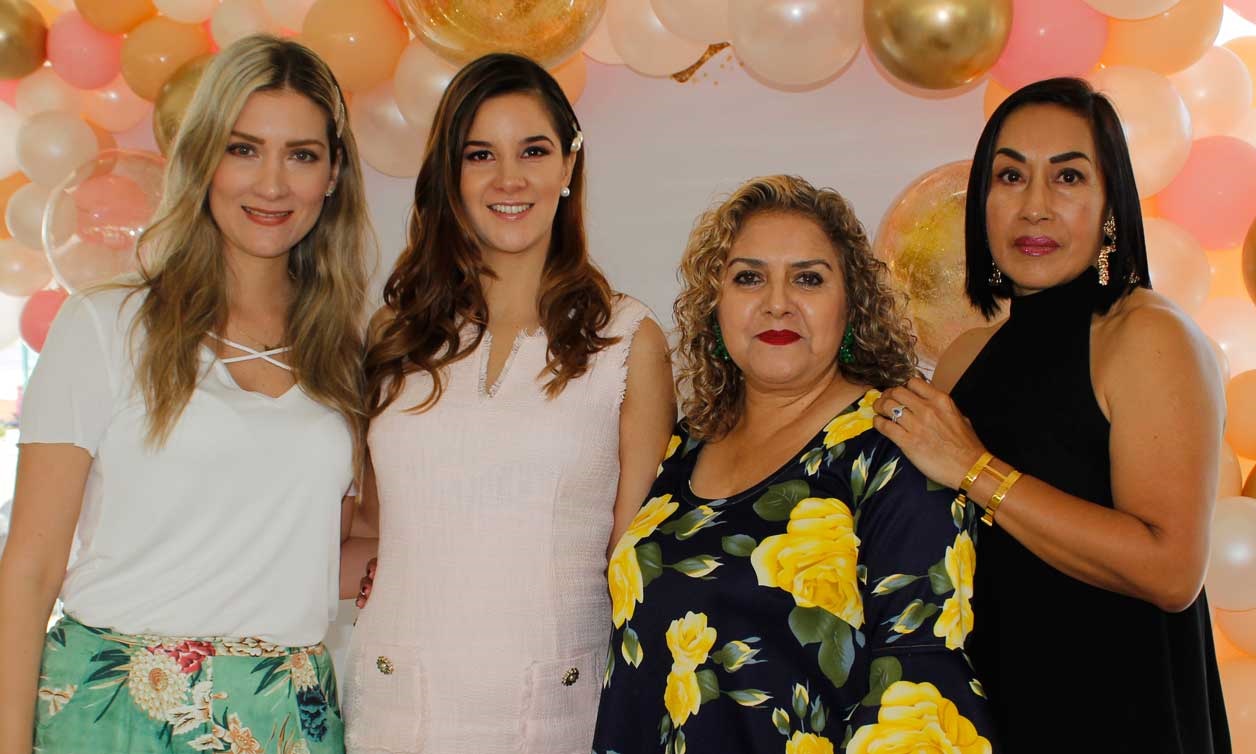 Perla, María, Chary y Elizabeth