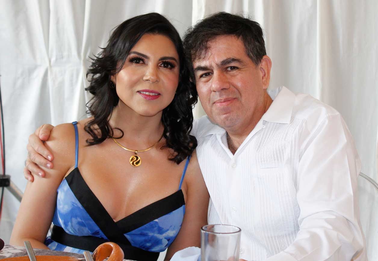 Felices de estar presentes