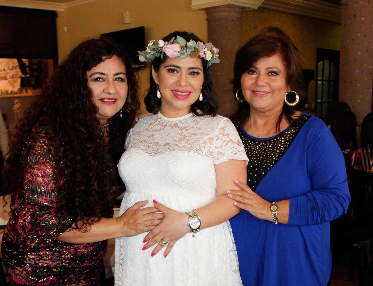 Gladis, Clara y Lupita