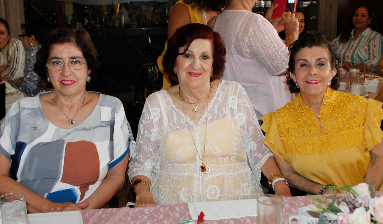 Maluye, Gloria y Norma