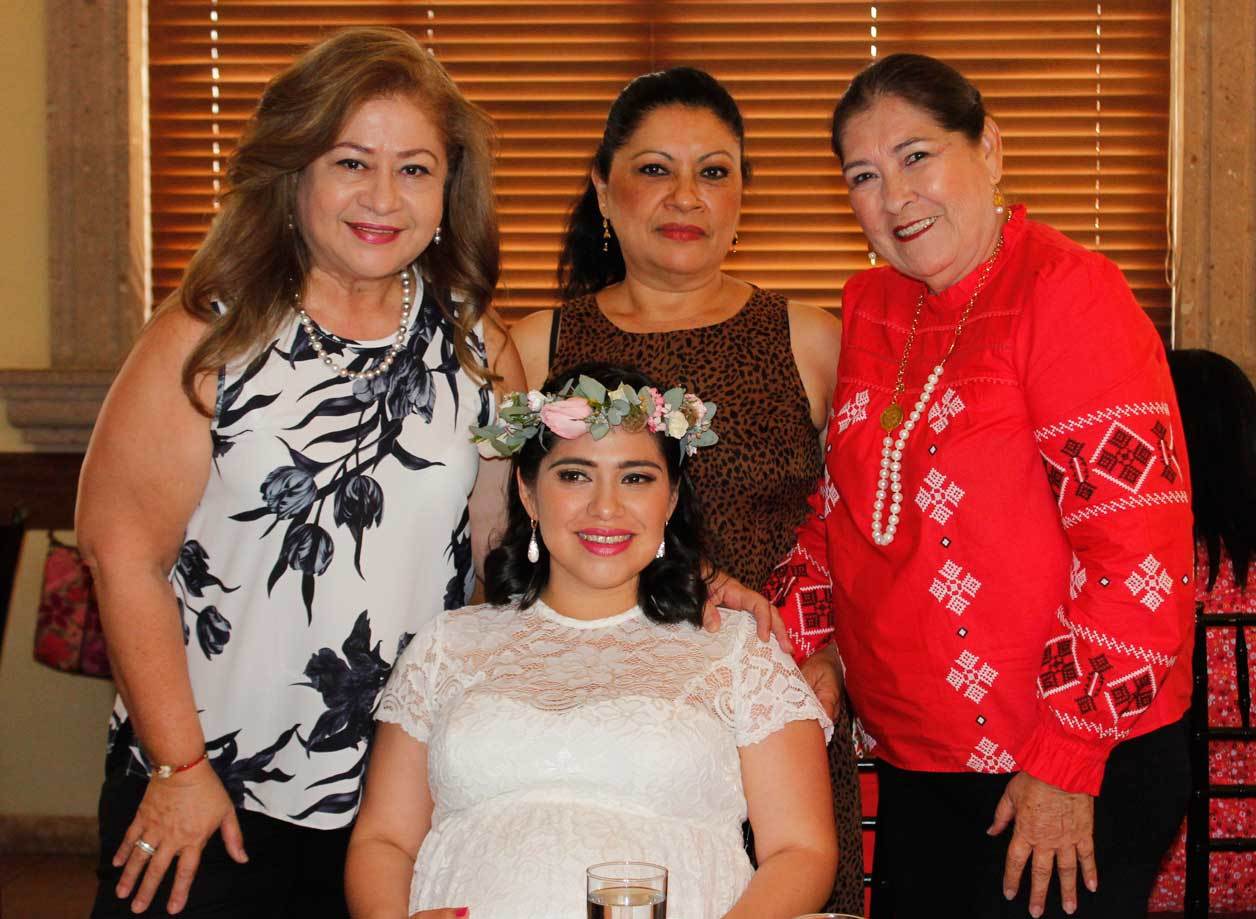 Laura, Virginia, Marlene y Clara