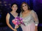 Kinary con su mamá