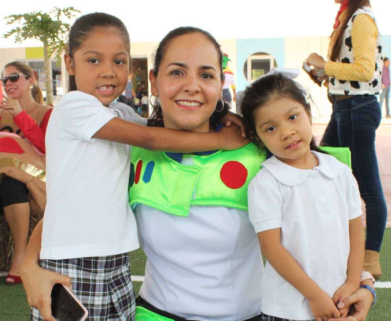 Mariana, Regina y Andrea