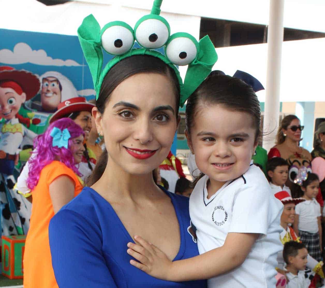 Nini y Mari´a