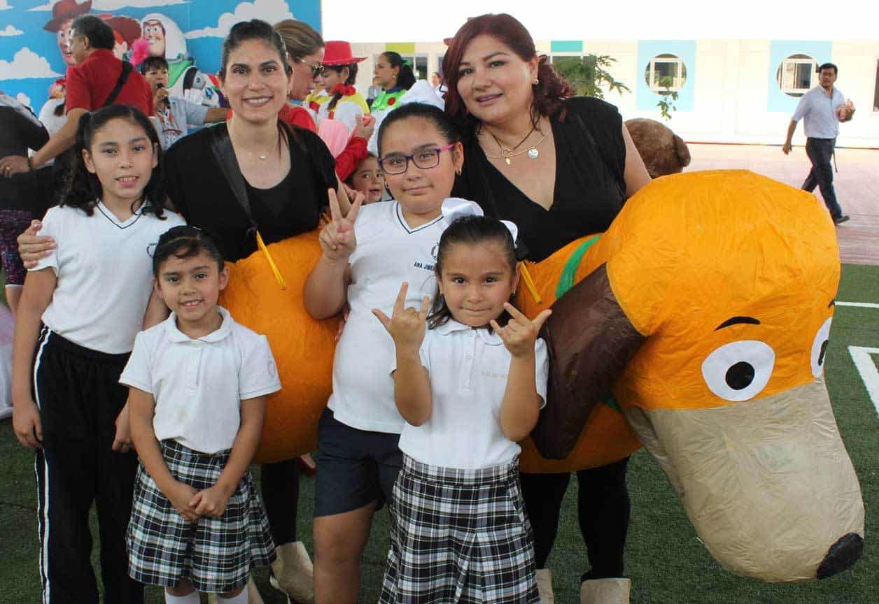 Sabrina, Paola, Jime, Jimena, Aranza y Elisa