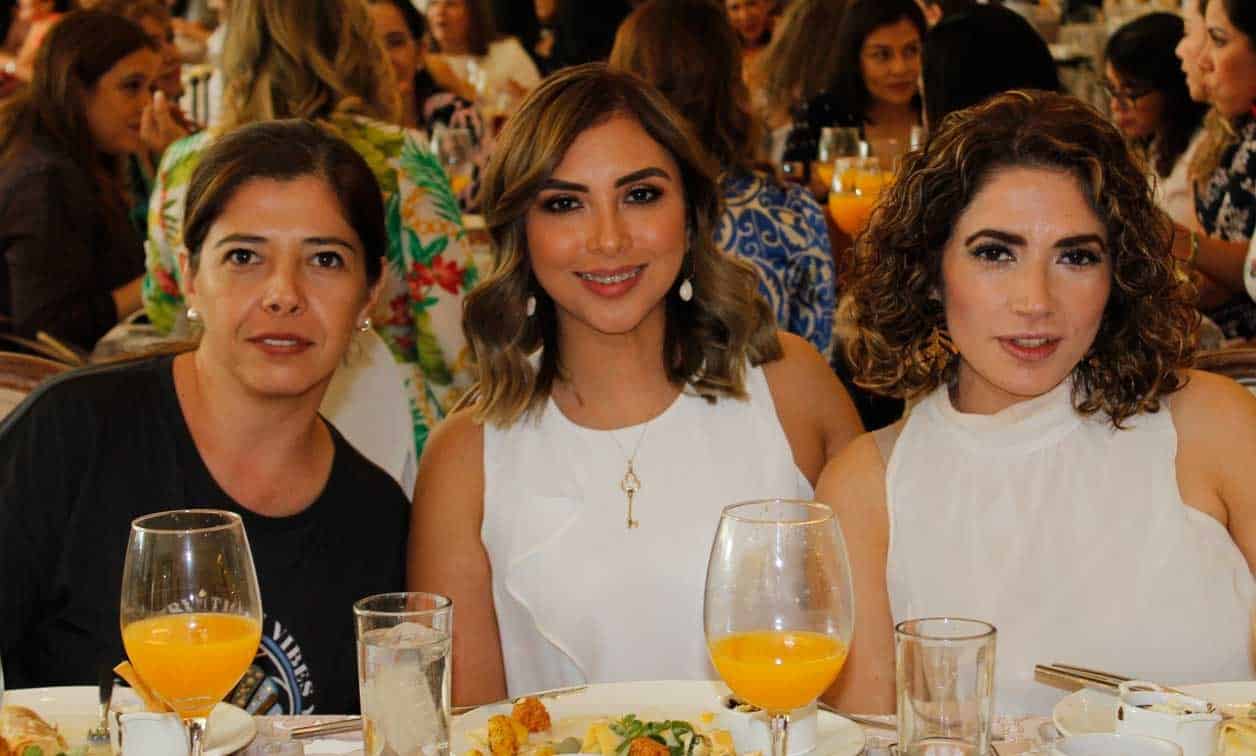 Alejandra, Mazdal y Liz