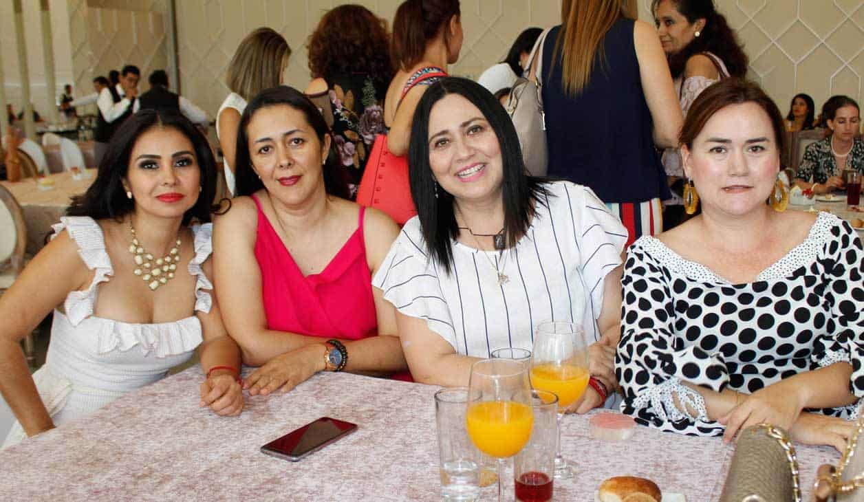 Karina, Gaby, Blanca y Blanca