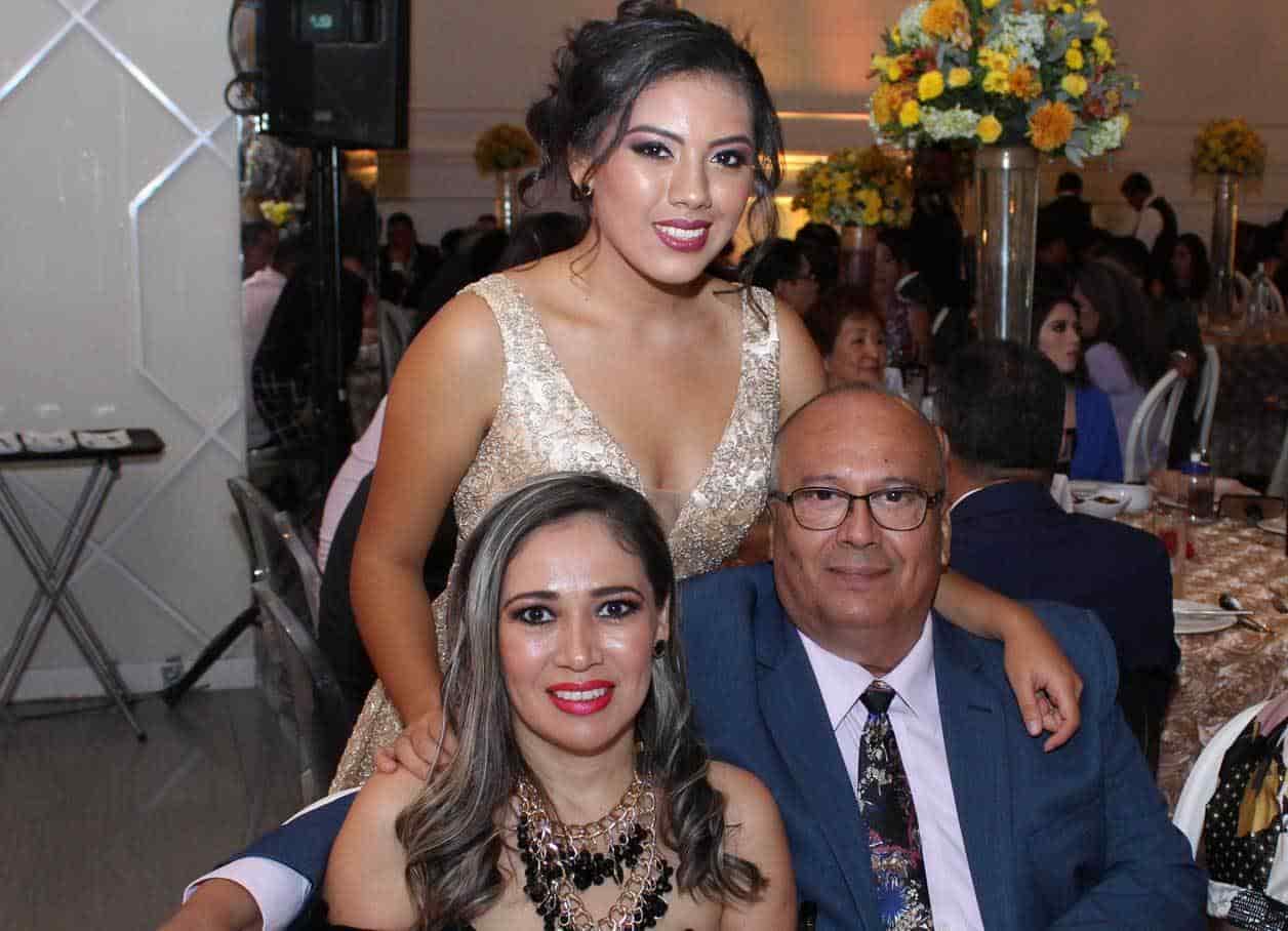 Adriana, Mayela y Jorge