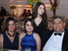 Orgullosos de su hija