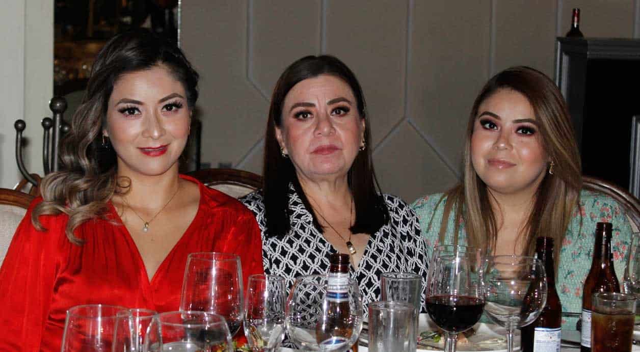 Ana, Rosa Mari´a y Carolina