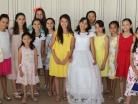 Junto a sus amiguitas