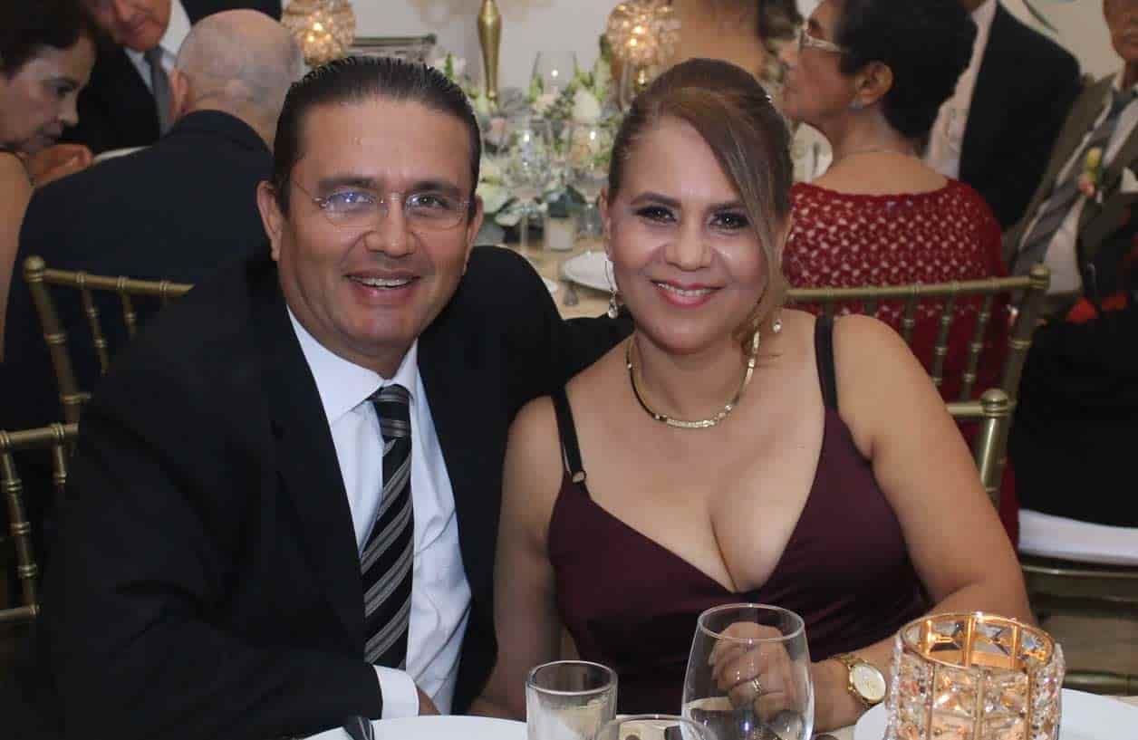 Arturo y Maricela