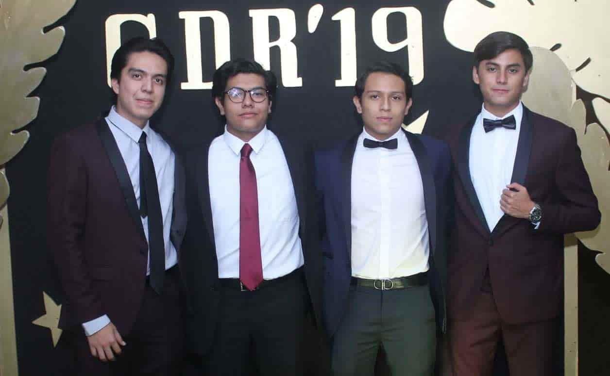 Gustavo, Arturo, Alejandro y Amhed
